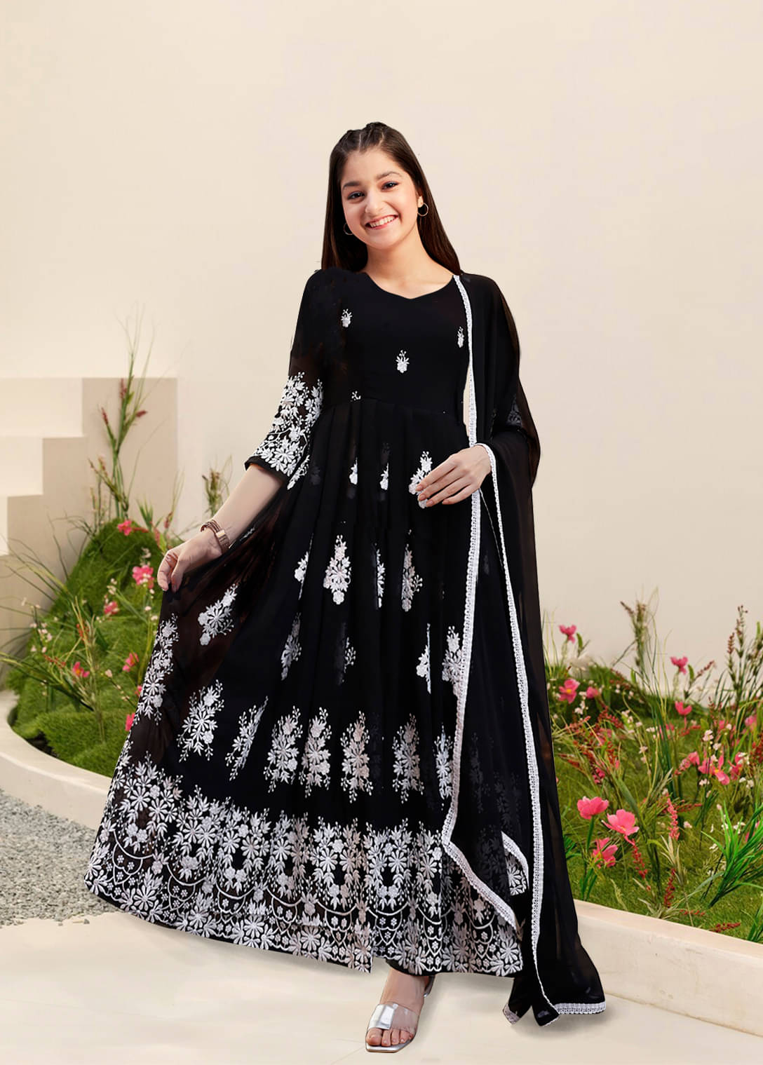     			kedar fab Georgette Gown For Girls ( Pack of 1 , Black )