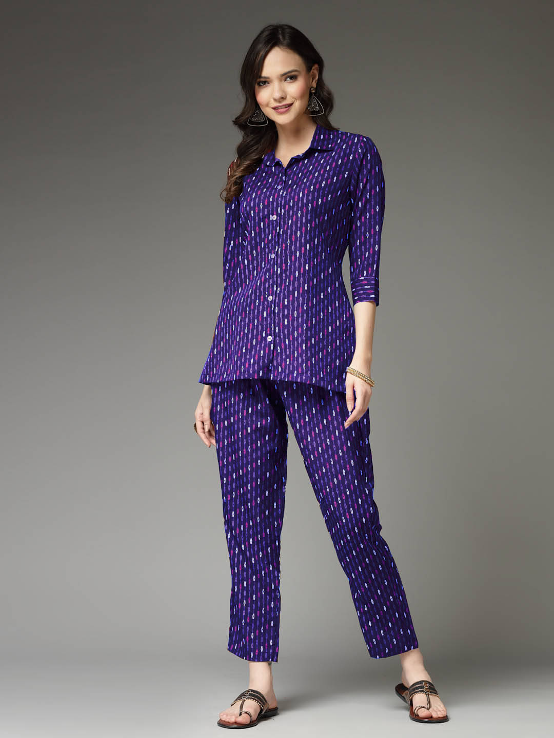     			Stylum Women Crepe Printed Straight Kurti With Pants ( Blue )