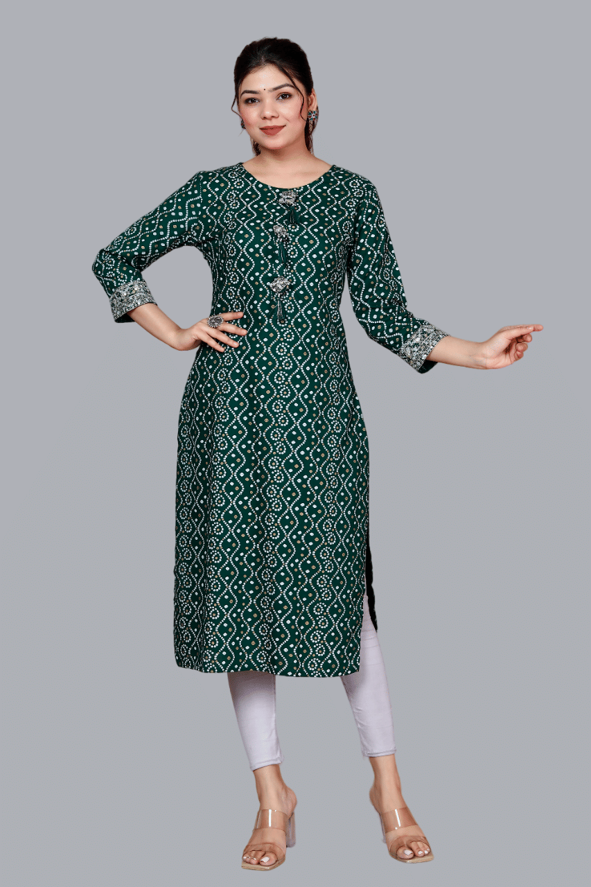     			miravan Rayon Embroidered Straight Women's Kurti - Green ( Pack of 1 )