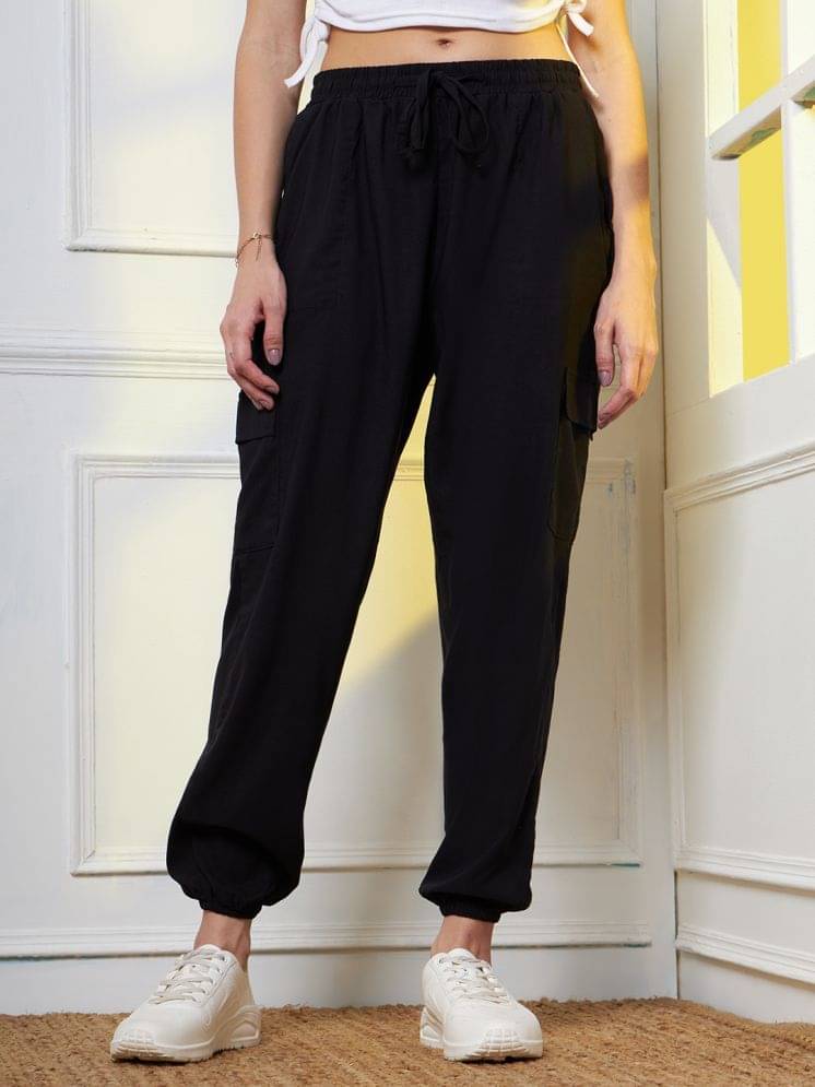     			FITHUB Black Cotton Blend Regular Women's Joggers ( Pack of 1 )