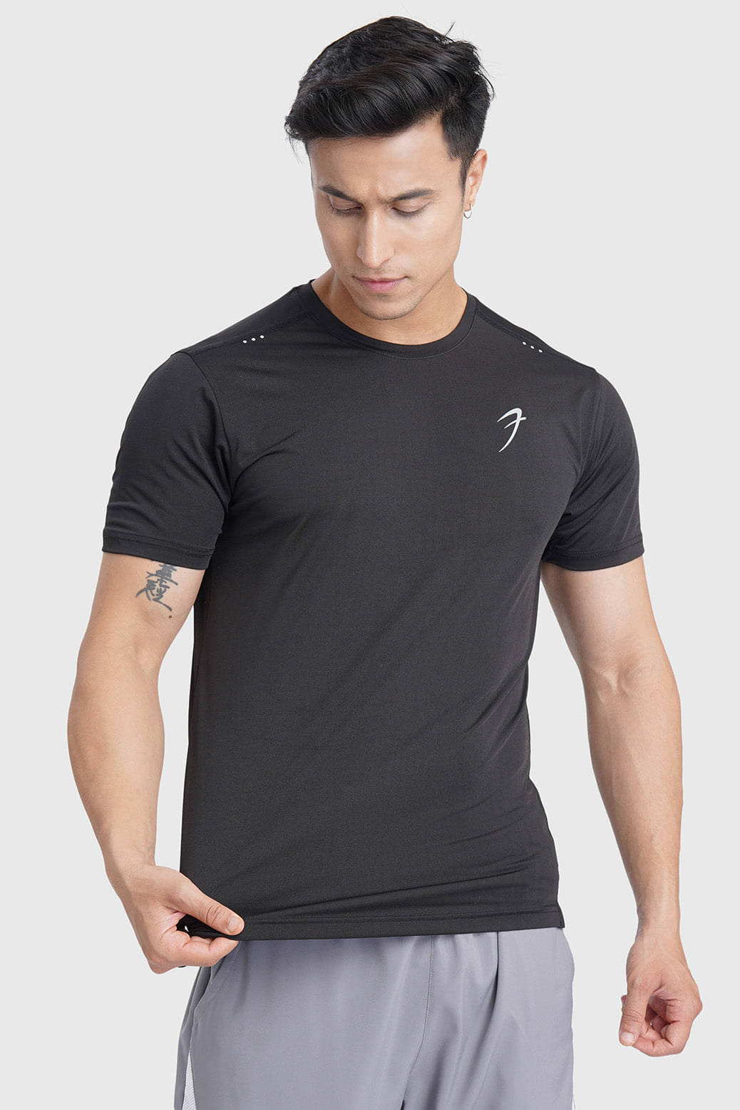     			Fuaark Black Polyester Regular Fit Men's Sports T-Shirt ( Pack of 1 )
