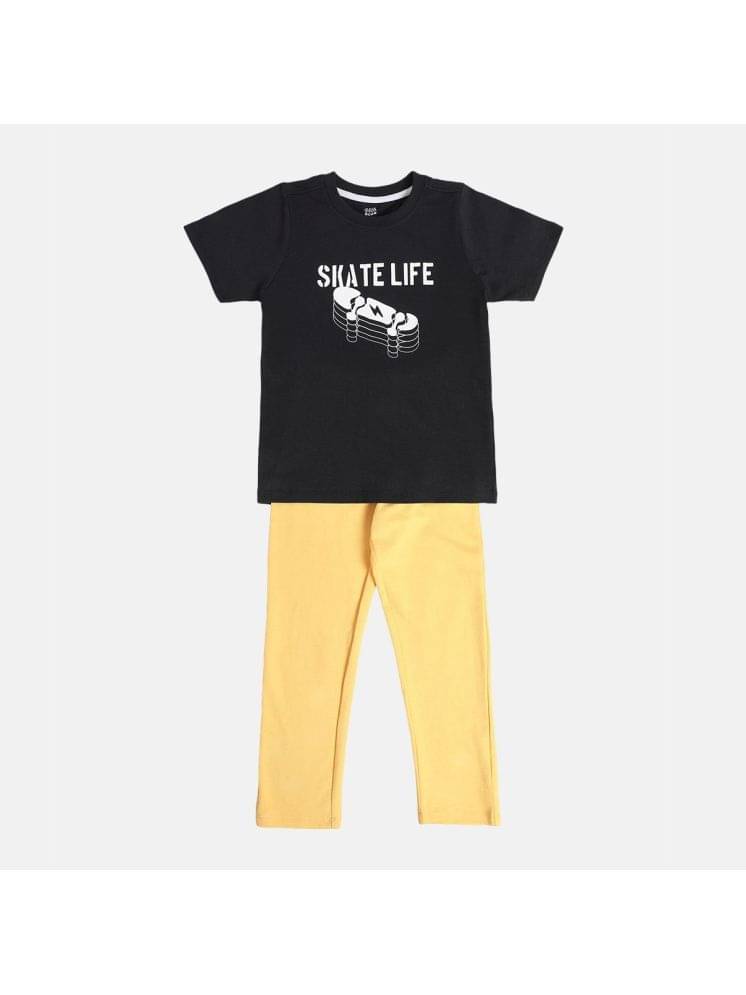     			MINI KLUB Pack of 1 Boys Cotton T-Shirt & Pants Set ( Multicolor )