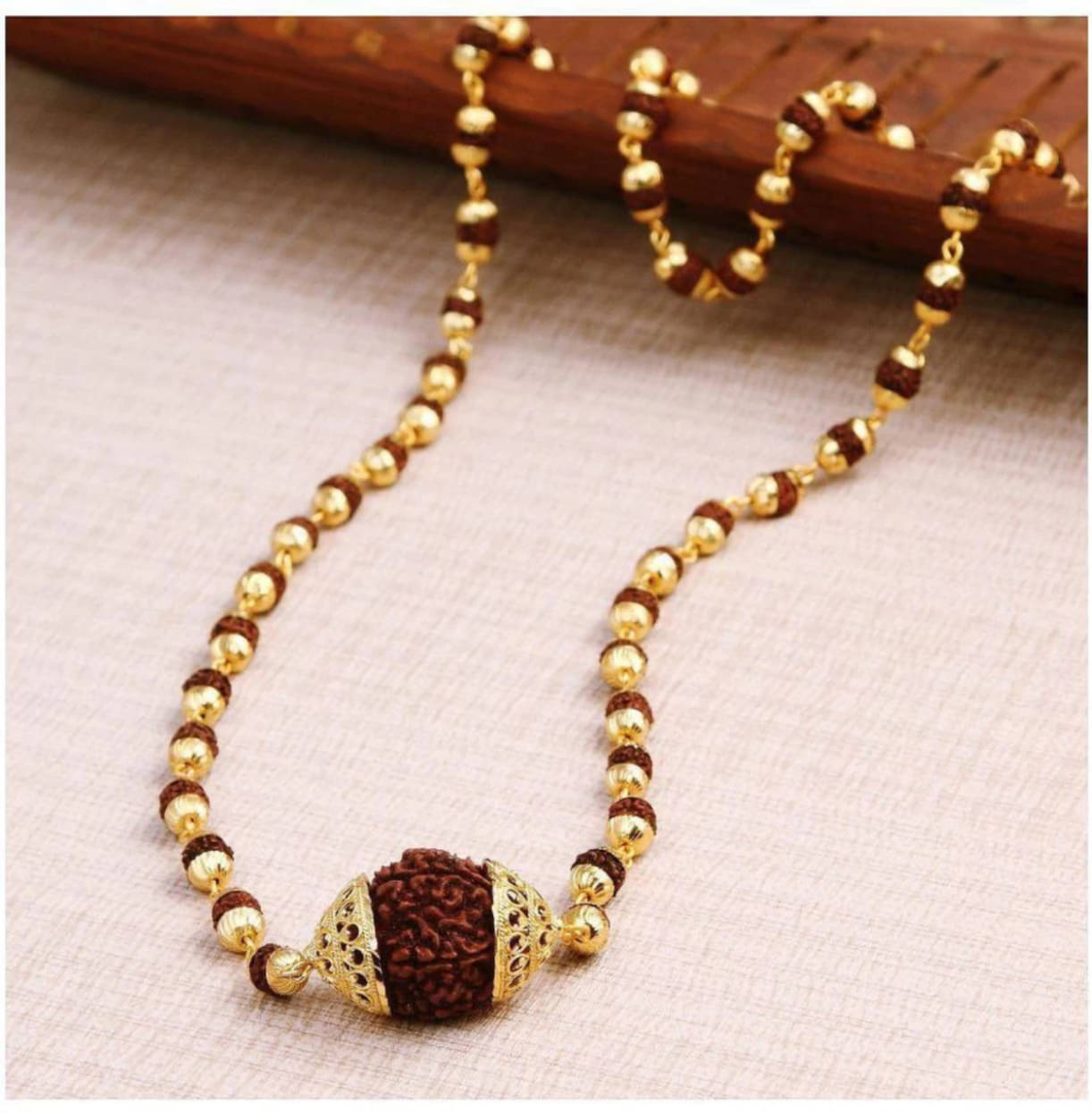     			DvR ClicK Pooja Mala Bahubali Mala ( Pack of 1 )