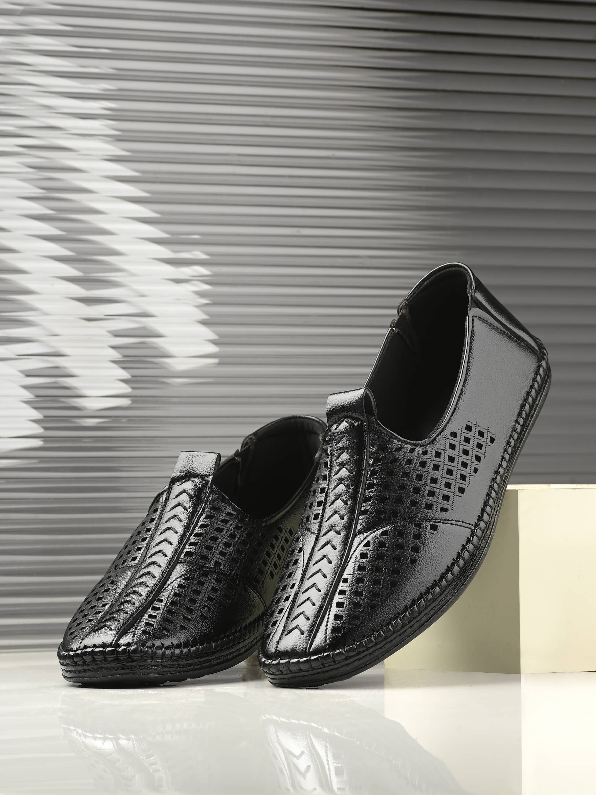 server Black Men's Espadrille - Formal Shoes | Buy online on ZillyBuy