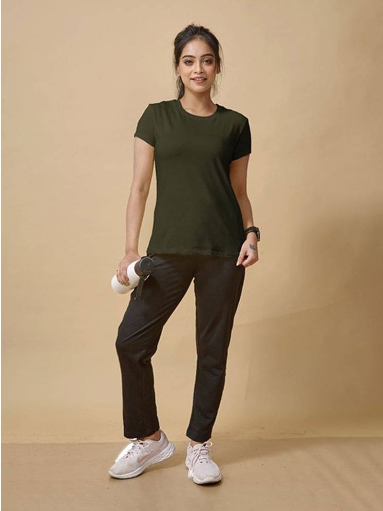     			LYRA Olive Green Cotton Solid Tracksuit - Pack of 1