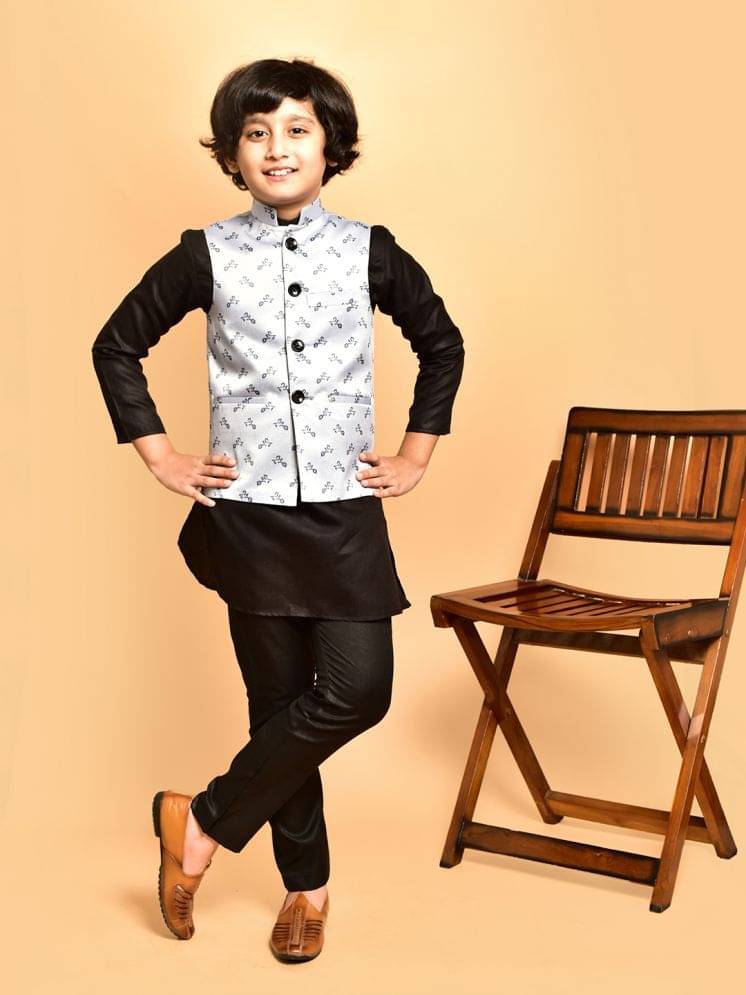     			PRINTCULTR Boys Cotton Blend Abstract - Pattern Kurta Pant Set ( Black , Pack of 1 )