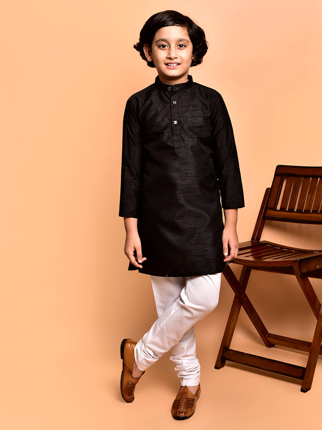 PRINTCULTR Boys Cotton Blend Solid - Pattern Kurta Pant Set ( Black & White , Pack of 1 ) PRINTCULTR Boys Cotton Blend Solid - Pattern Kurta Pant Set ( Black & White , Pack of 1 )