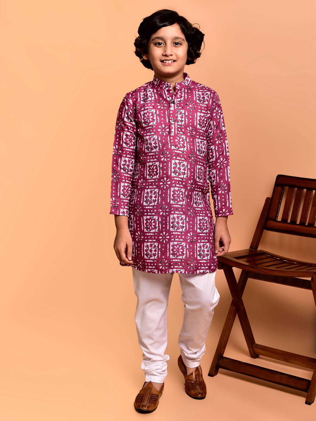     			PRINTCULTR Boys Cotton Blend Floral - Pattern Kurta Pant Set ( Magenta , Pack of 1 )