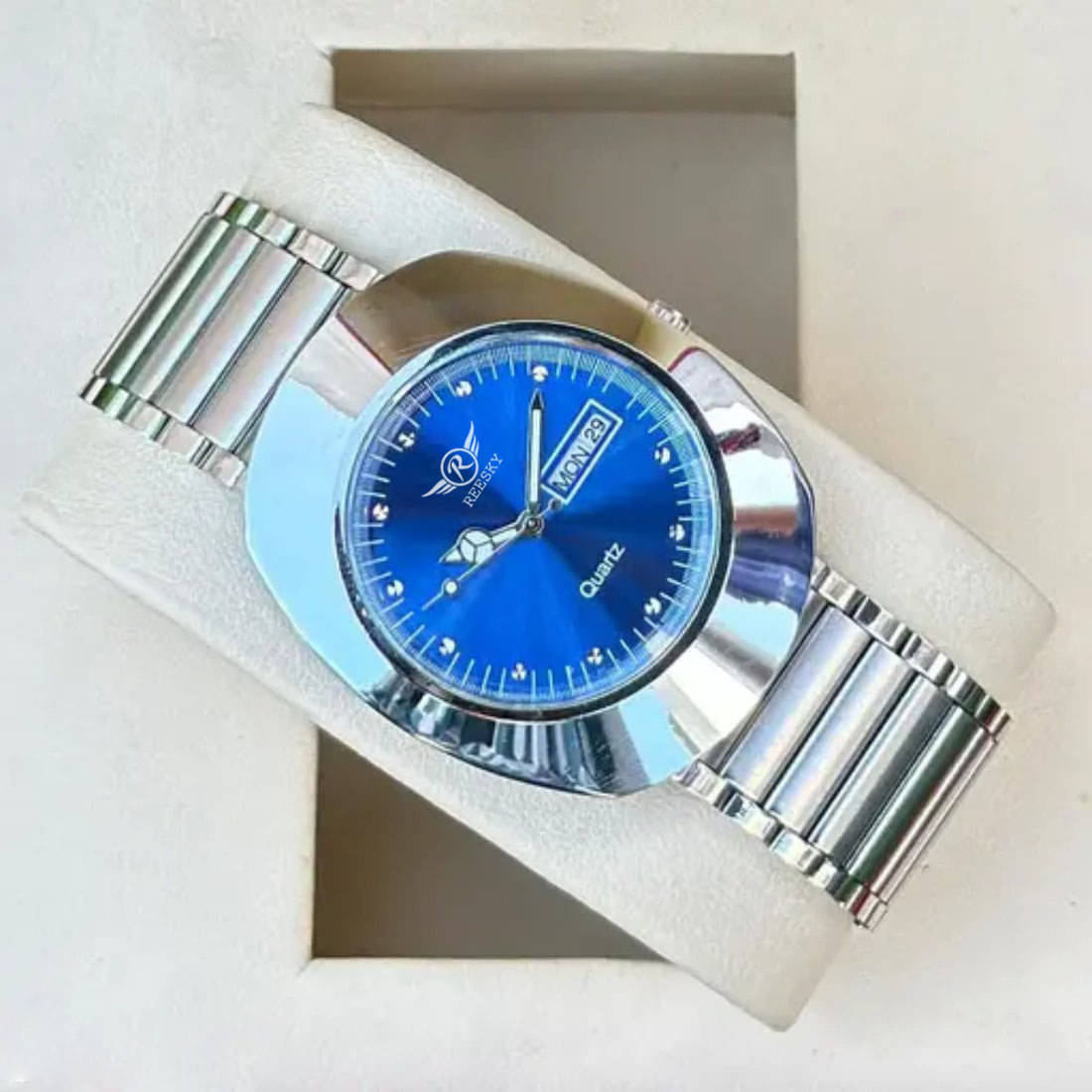     			REESKY Silver Stainless Steel Analog Men's Watch