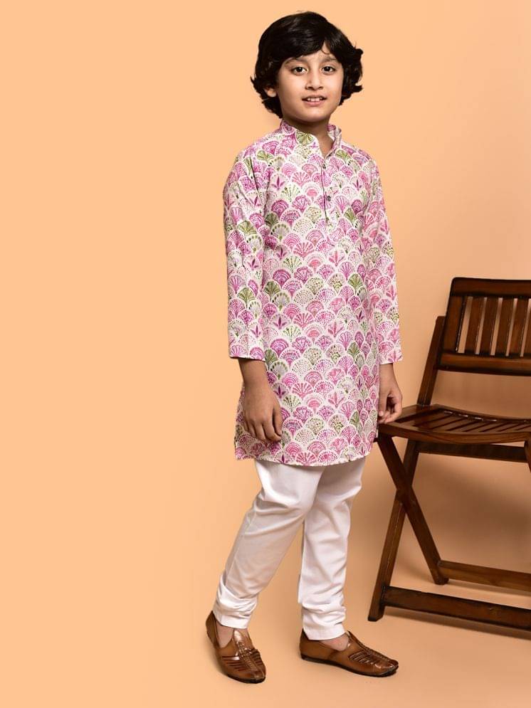     			PRINTCULTR Boys Cotton Blend Pink Kurta Churidar Set ( Pack of 1 )