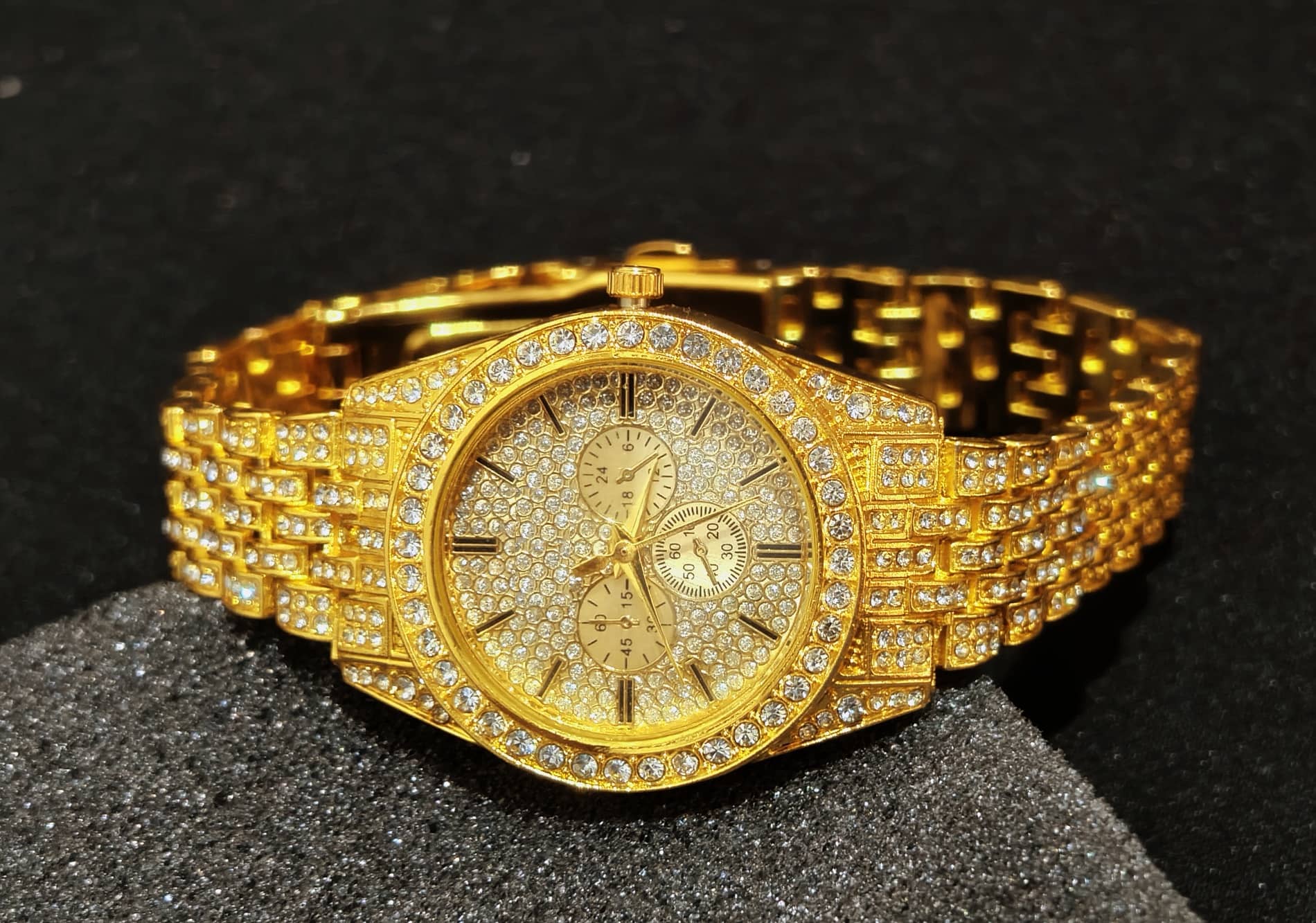 Rhonium Gold Metal Analog Womens Watch