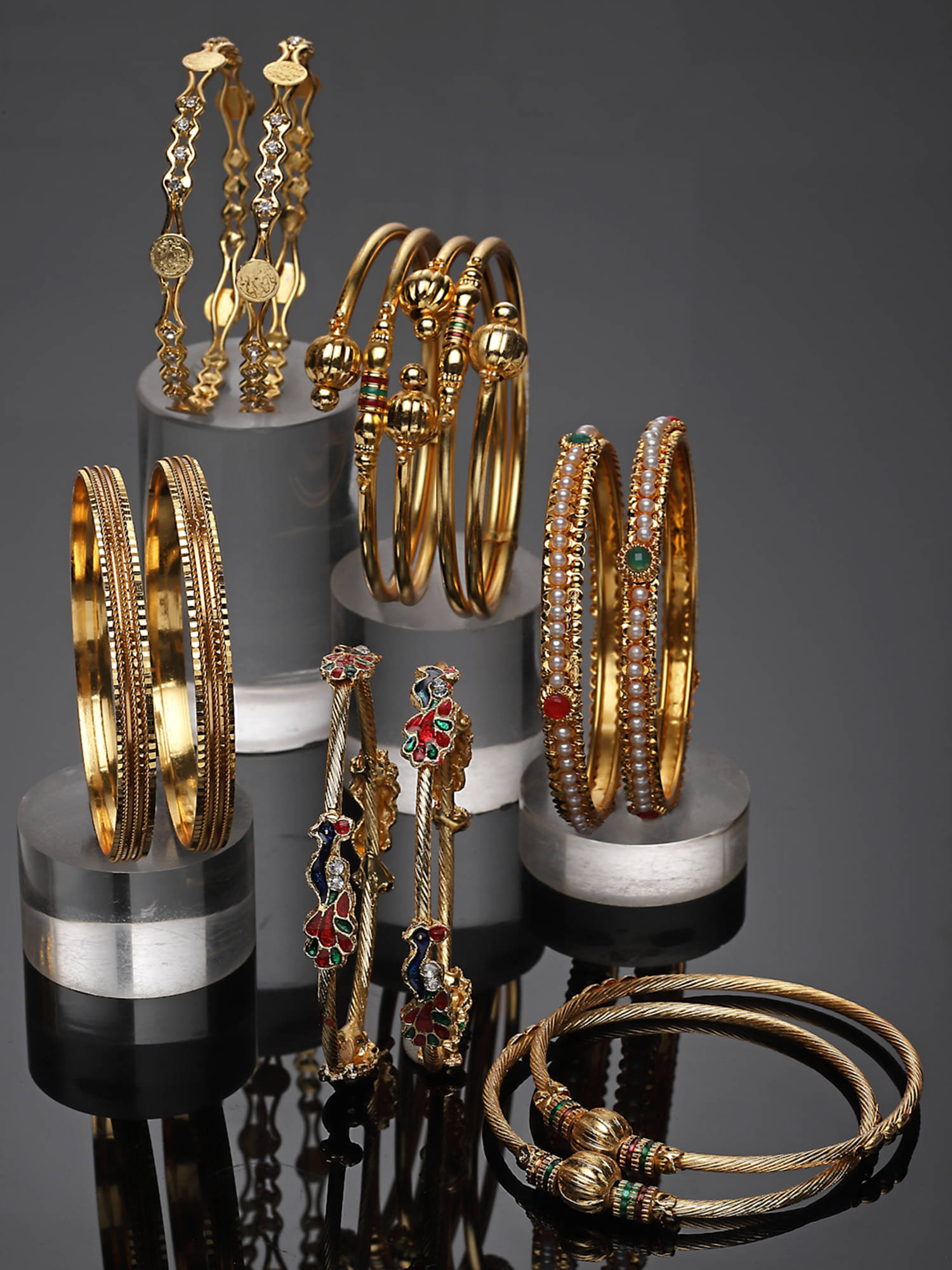 Zeneme Gold Bangle Set ( Pack of 6 )     			Zeneme Gold Bangle Set ( Pack of 6 )