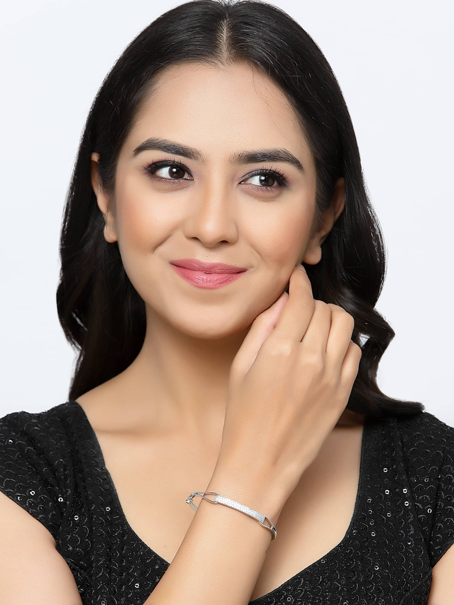     			Zeneme Silver Bracelet ( Pack of 1 )