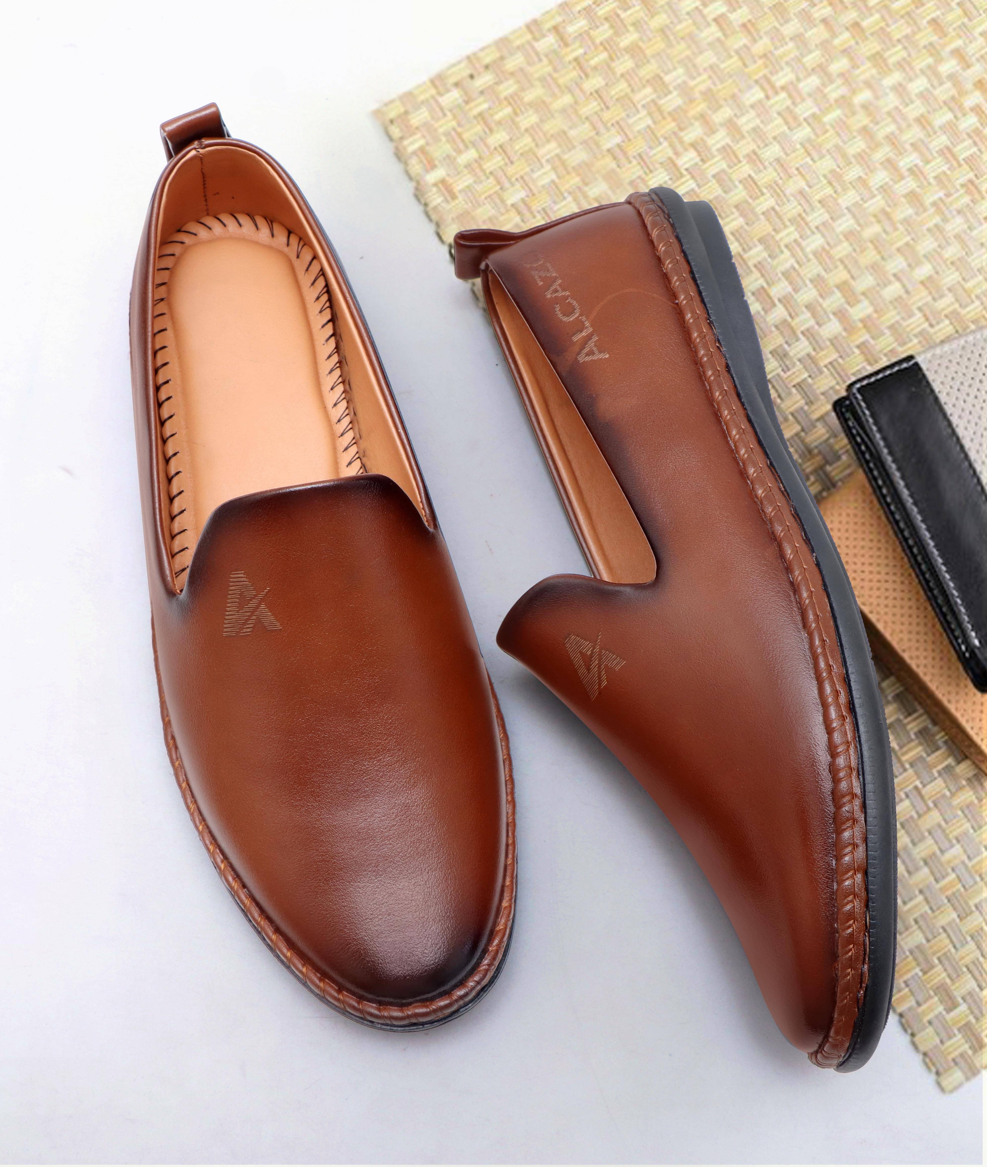     			ALCAZO Tan Men's Mojaris