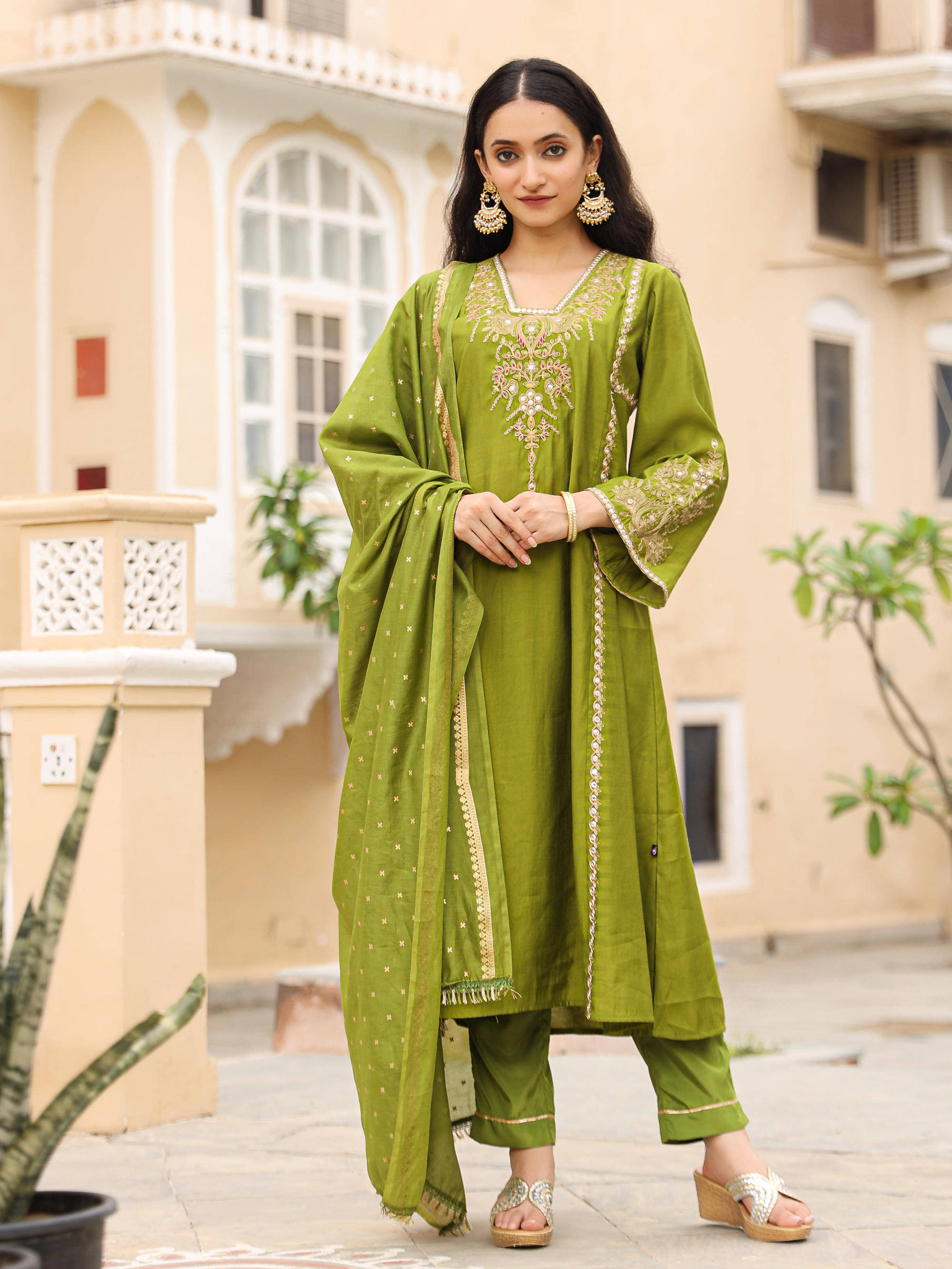 Juniper Viscose Embroidered Kurti With Pants Women's Stitched Salwar Suit - Green ( Pack of 1 ) Juniper Viscose Embroidered Kurti With Pants Women's Stitched Salwar Suit - Green ( Pack of 1 )