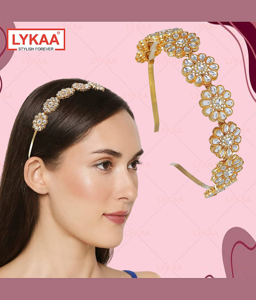 Lykaa Kundan Hairband Floral Design MathaPatti Gold-Plated Hair Band For Women - 1 Pack (Golden) - Jewellery Sets | Buy online on ZillyBuy