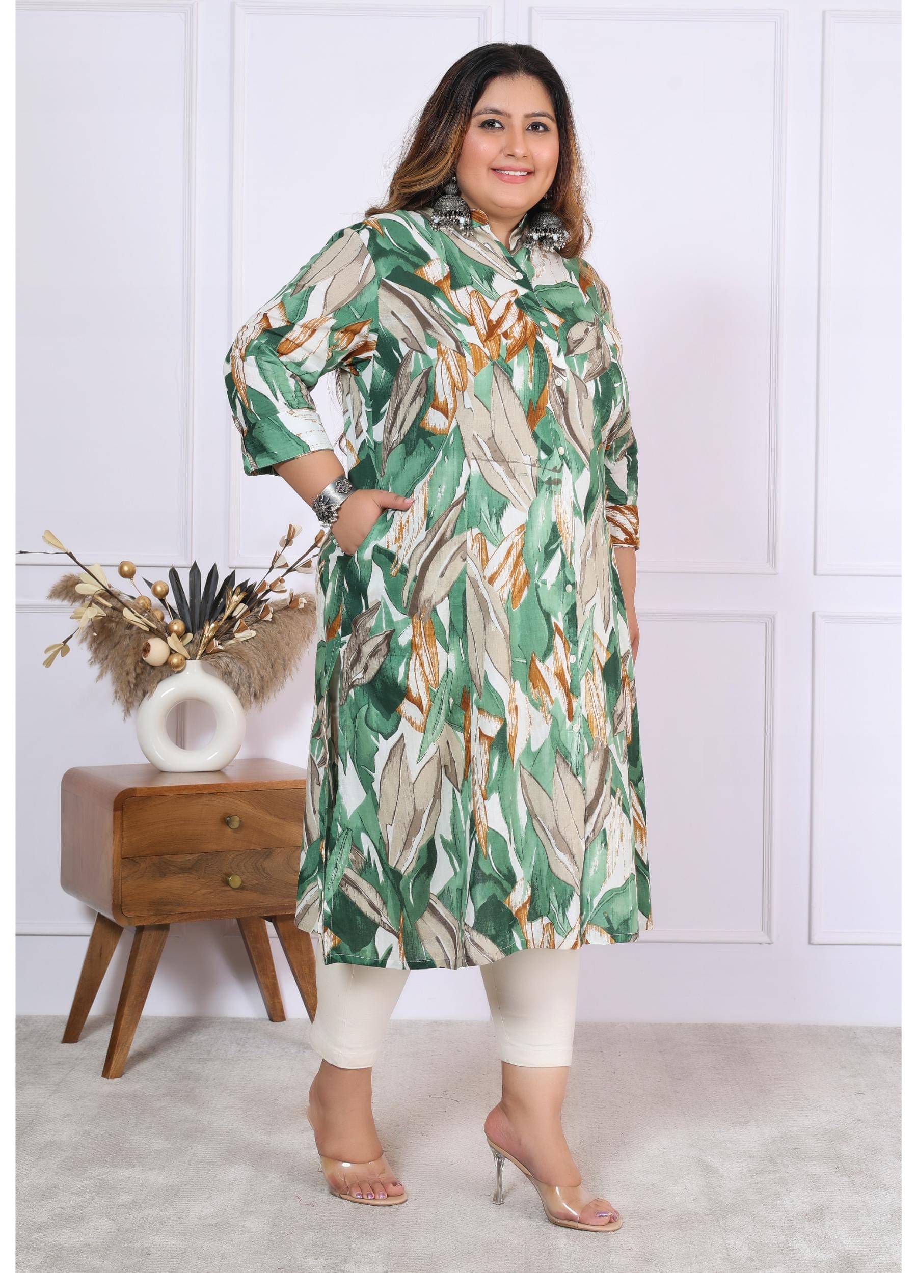 Label Flavia Women Cotton Printed Straight Kurti ( Green ) Label Flavia Women Cotton Printed Straight Kurti ( Green )