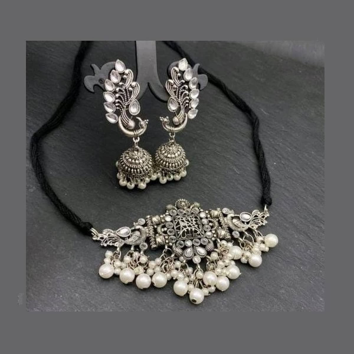 Samridhi DC Silver Alloy Necklace Set ( Pack of 1 )