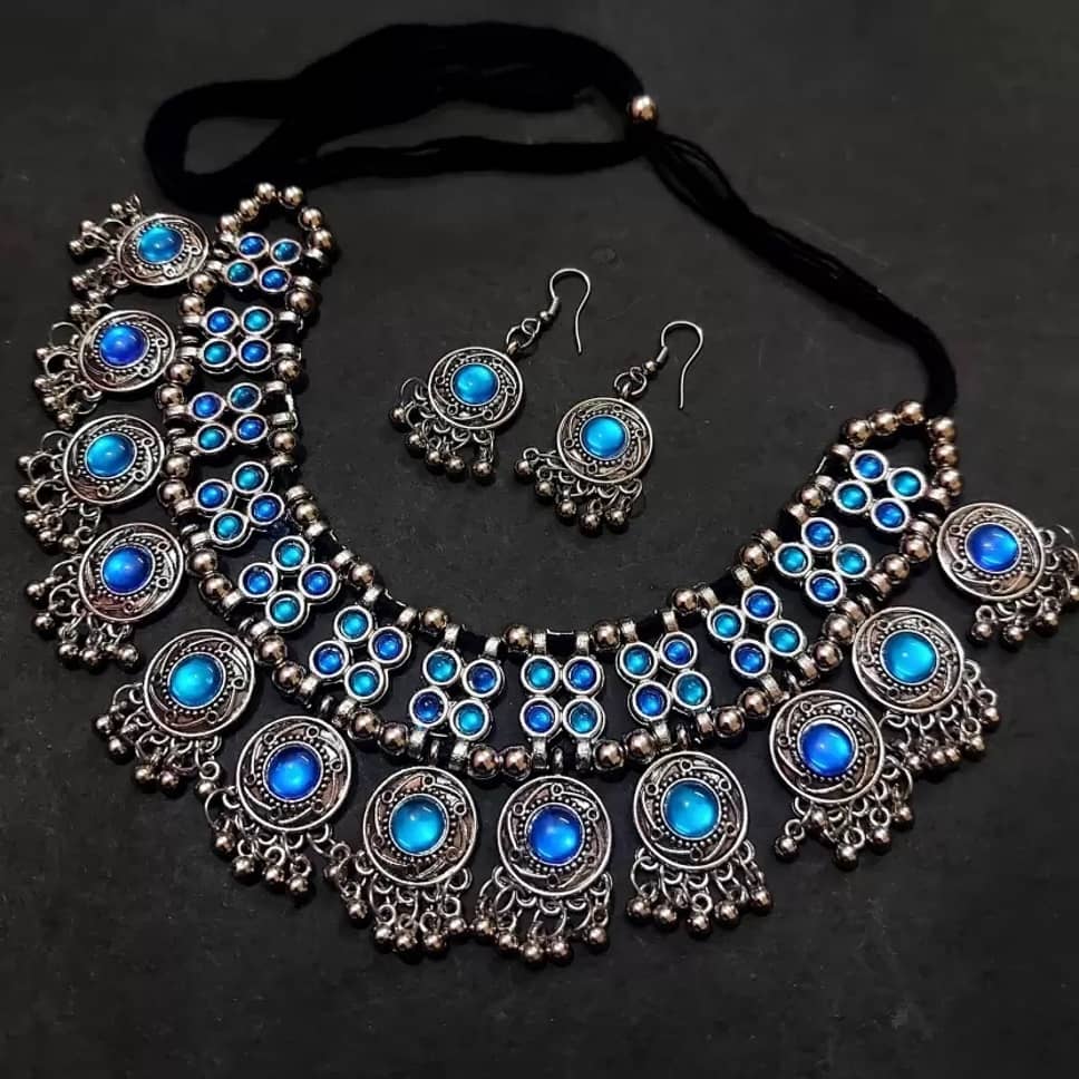 Samridhi DC Silver Alloy Necklace Set ( Pack of 1 )