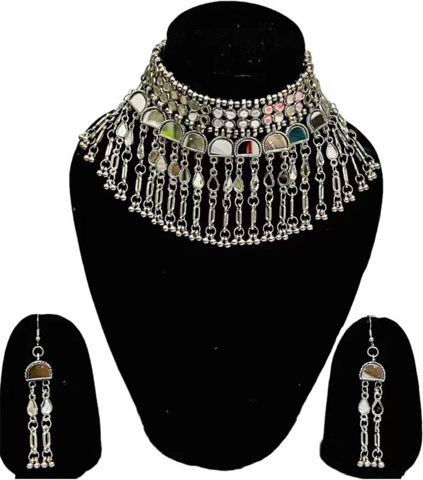 Samridhi DC Silver Alloy Necklace Set ( Pack of 1 )