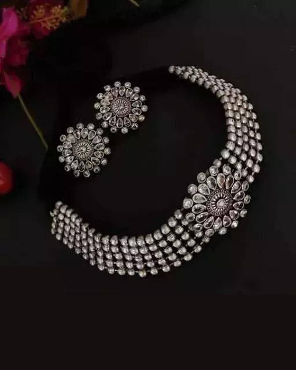 Samridhi DC Silver Alloy Necklace Set ( Pack of 1 )