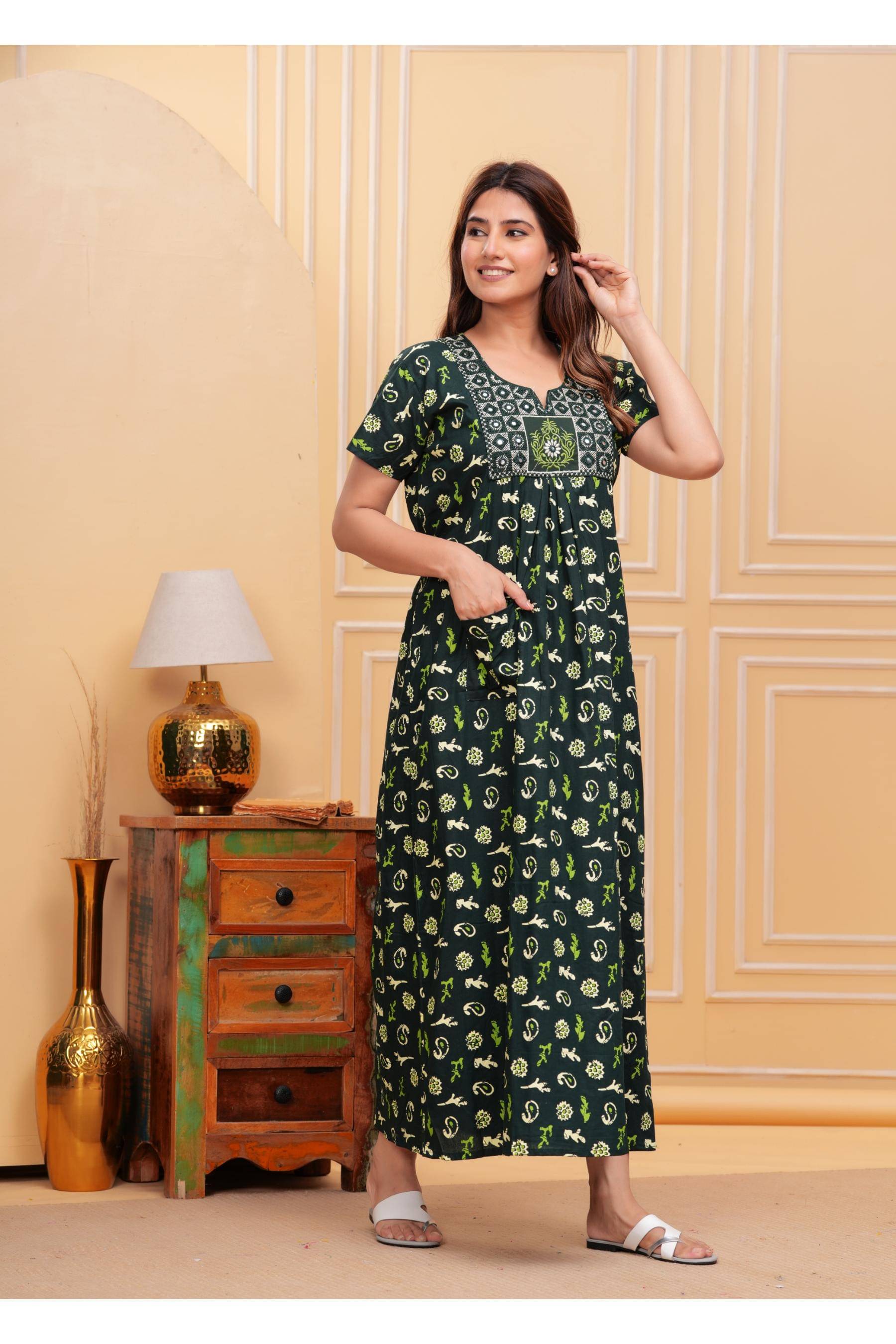     			Shri Krishna Fabric Green Cotton Women's Nightwear Nighty & Night Gowns ( Pack of 1 )