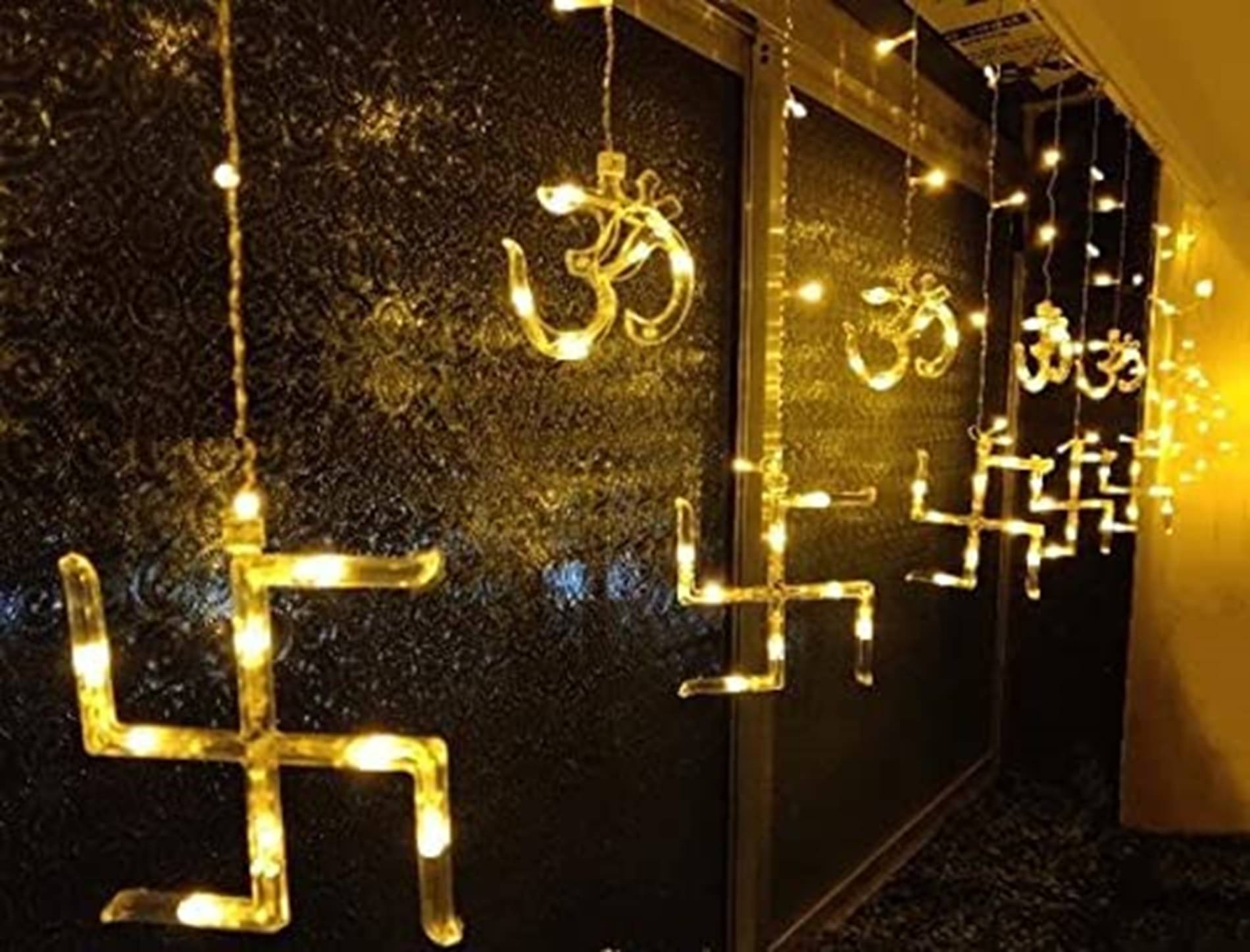     			ATIPRIYA Yellow Others Curtain String Light ( Pack of 1 )