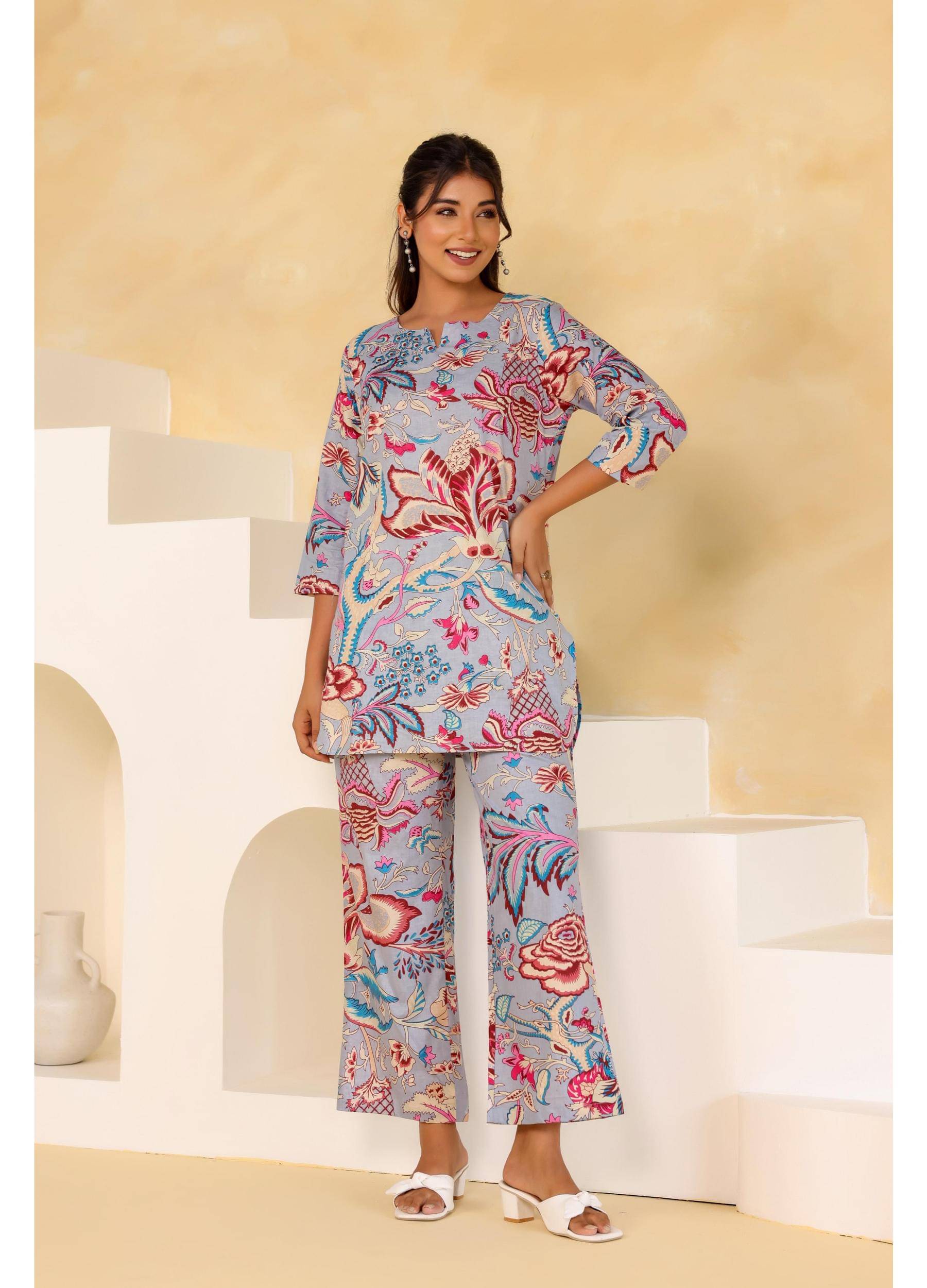    			Label Flavia Women Printed Tunic With Trousers Co-Ord Set ( Multi Color )