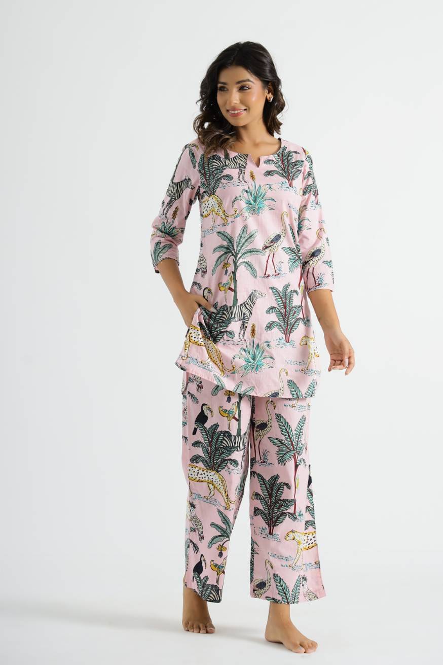     			Label Flavia Women Printed Tunic With Trousers Co-Ord Set ( Multi Color )