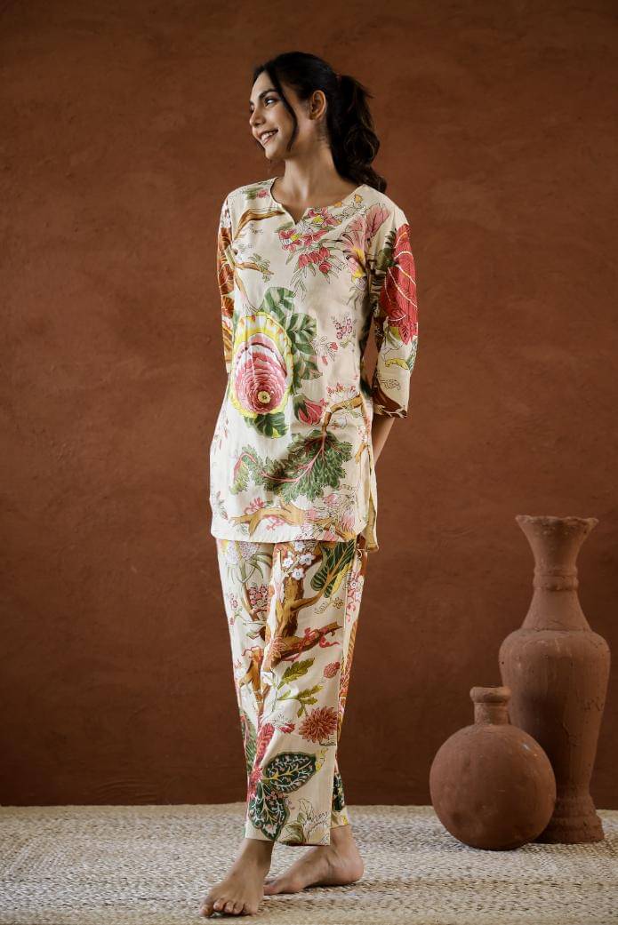     			Label Flavia Women Printed Tunic Trouser Co-Ord Set ( Multi Color )
