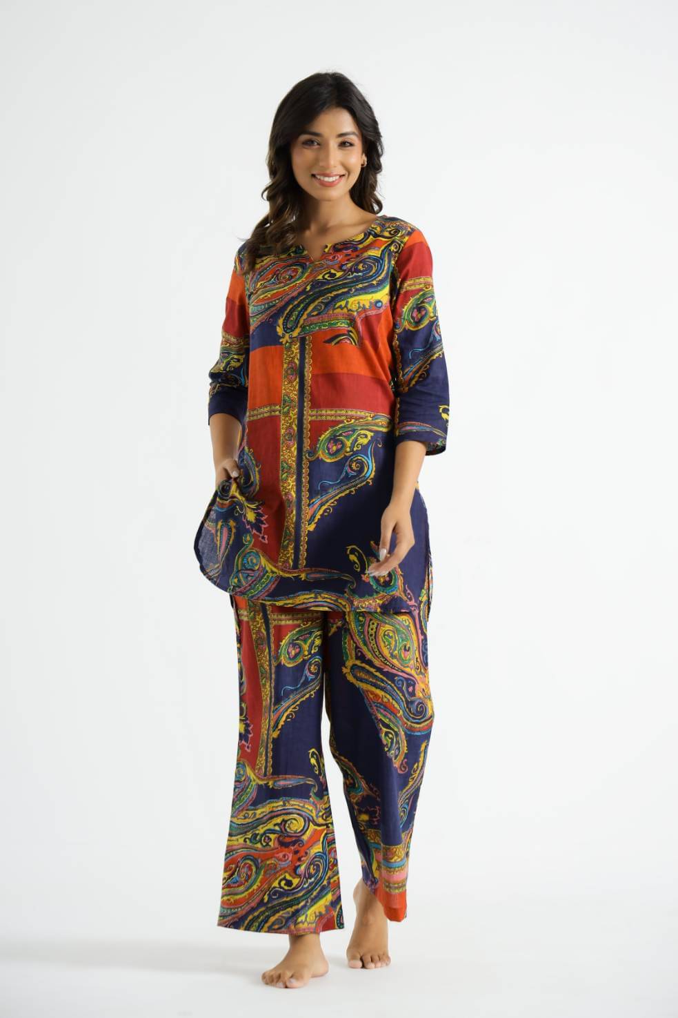    			Label Flavia Women Tunic Trouser Co-Ord Set ( Pack of 1 , Multi Color )