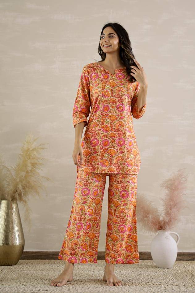     			Label Flavia Women Printed Tunic Trouser Co-Ord Set ( Multi Color )