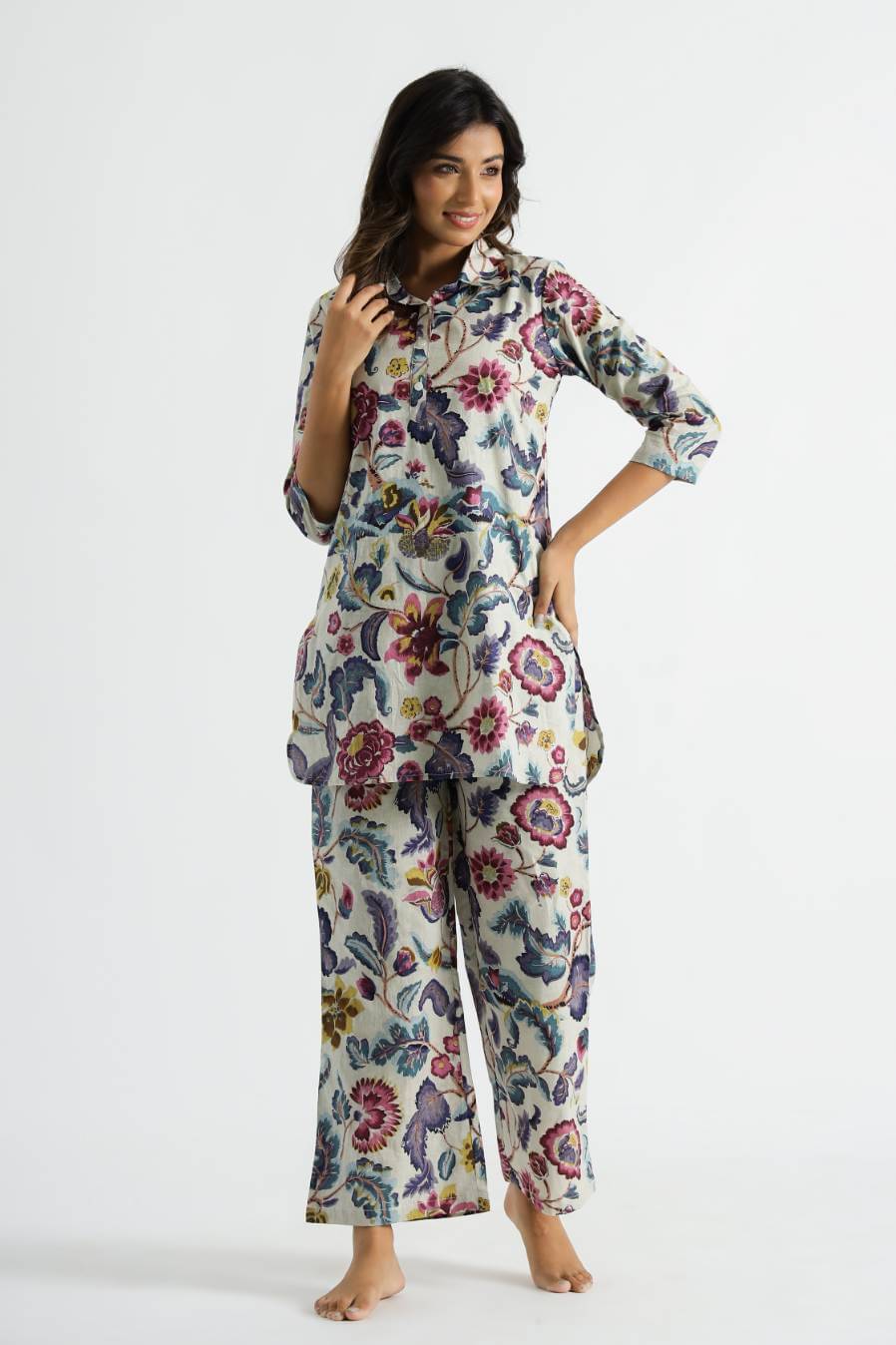     			Label Flavia Women Printed Top Trouser Co-Ord Set ( Multi Color )