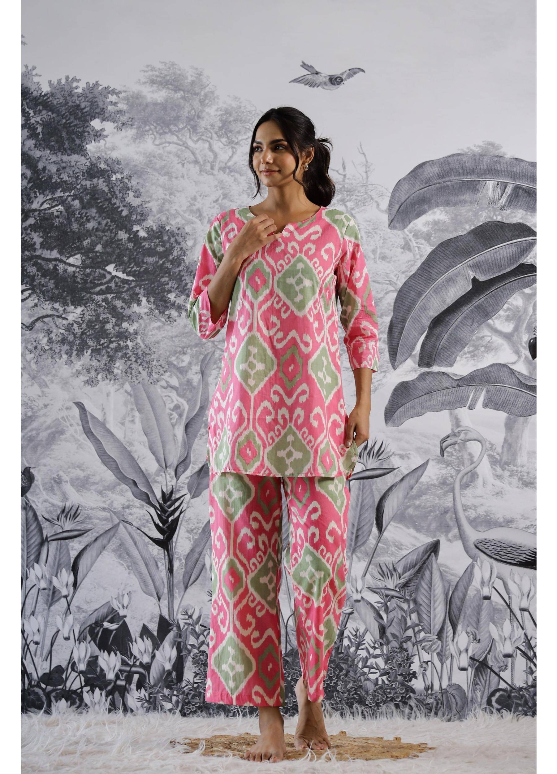     			Label Flavia Women Printed Tunic Trouser Co-Ord Set ( Multi Color )
