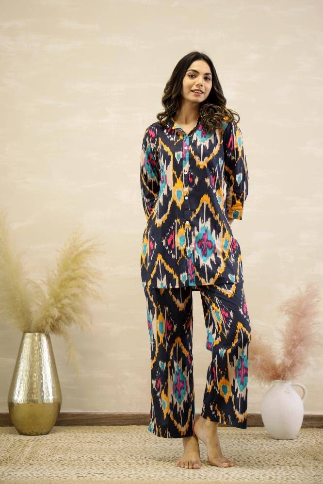     			Label Flavia Women Printed Top Trouser Co-Ord Set ( Multi Color )