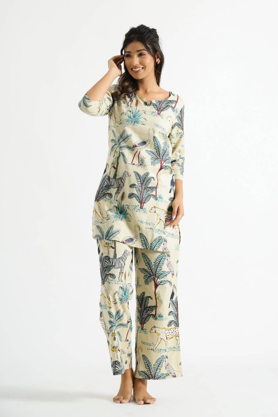 Label Flavia Women Top Trouser Co-Ord Set ( Pack of 1 , Multi Color ) Label Flavia Women Top Trouser Co-Ord Set ( Pack of 1 , Multi Color )