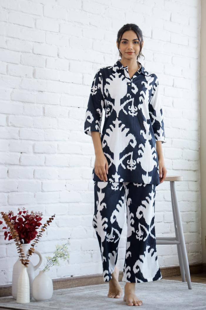     			Label Flavia Women Printed Top Trouser Co-Ord Set ( Multi Color )