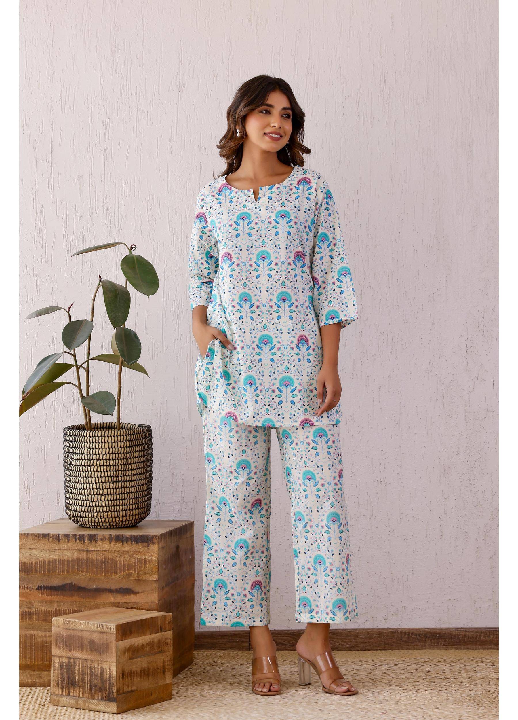     			Label Flavia Women Printed Tunic With Trousers Co-Ord Set ( Multi Color )