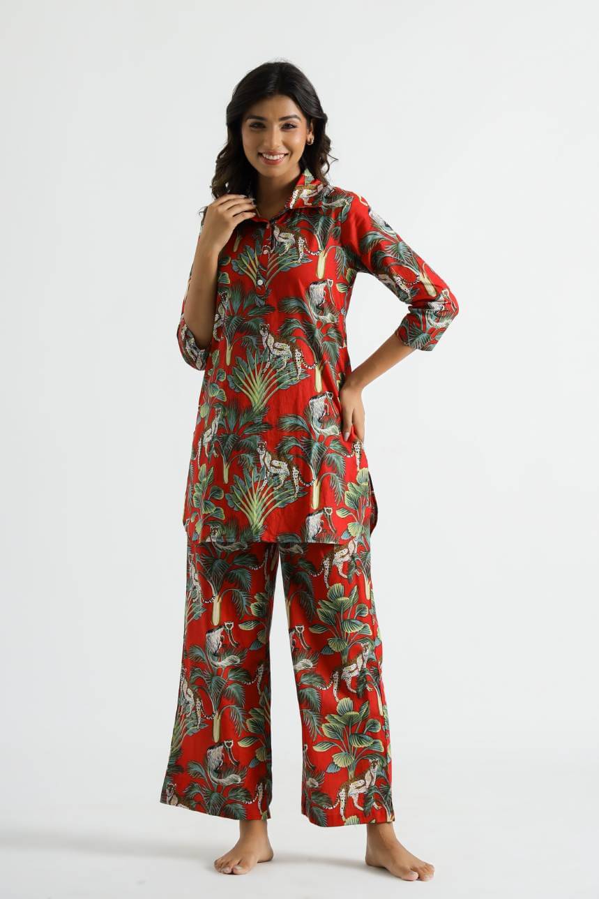 Label Flavia Women Printed Kurta With Trousers Co-Ord Set ( Multi Color ) Label Flavia Women Printed Kurta With Trousers Co-Ord Set ( Multi Color )