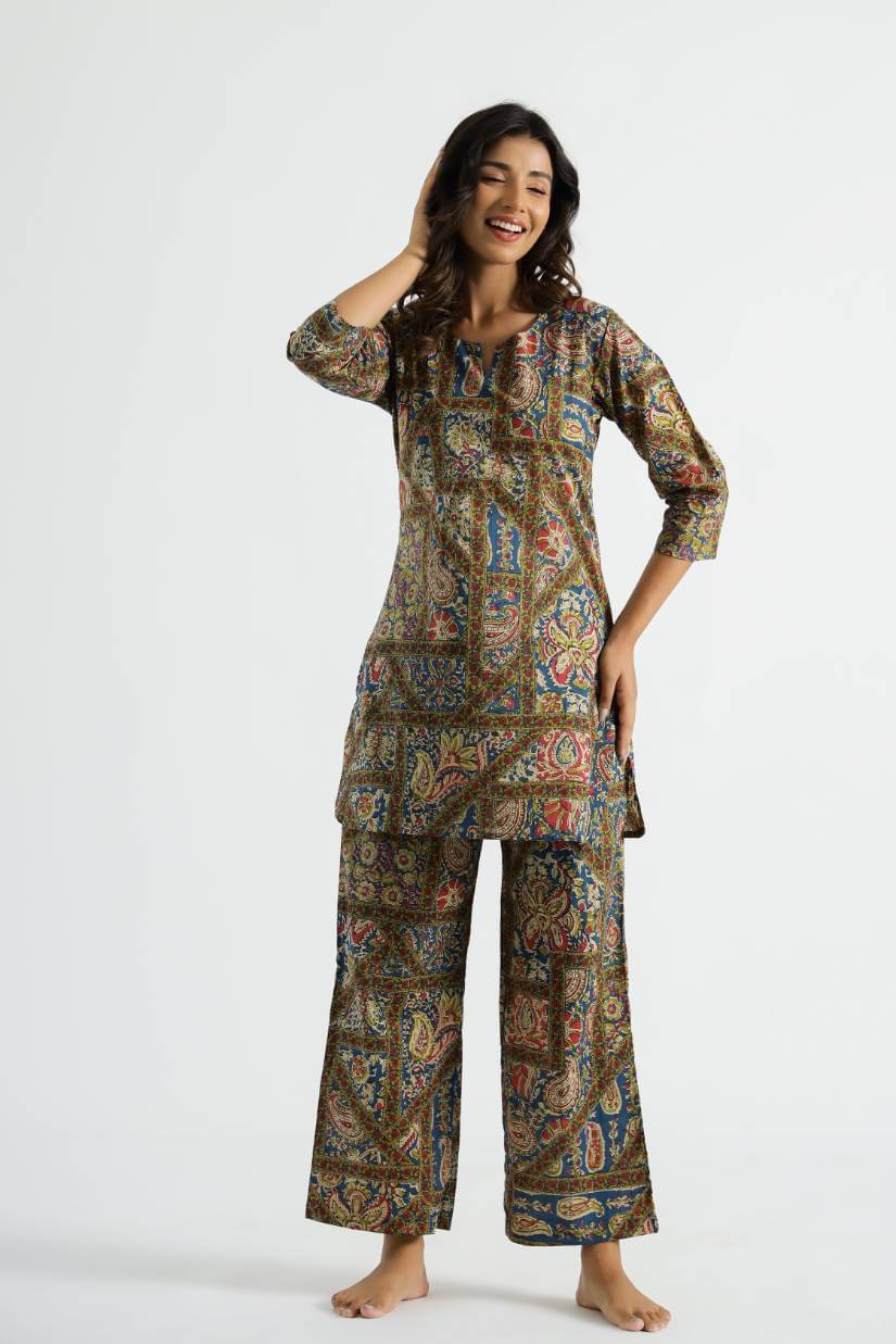     			Label Flavia Women Printed Tunic Trouser Co-Ord Set ( Multi Color )