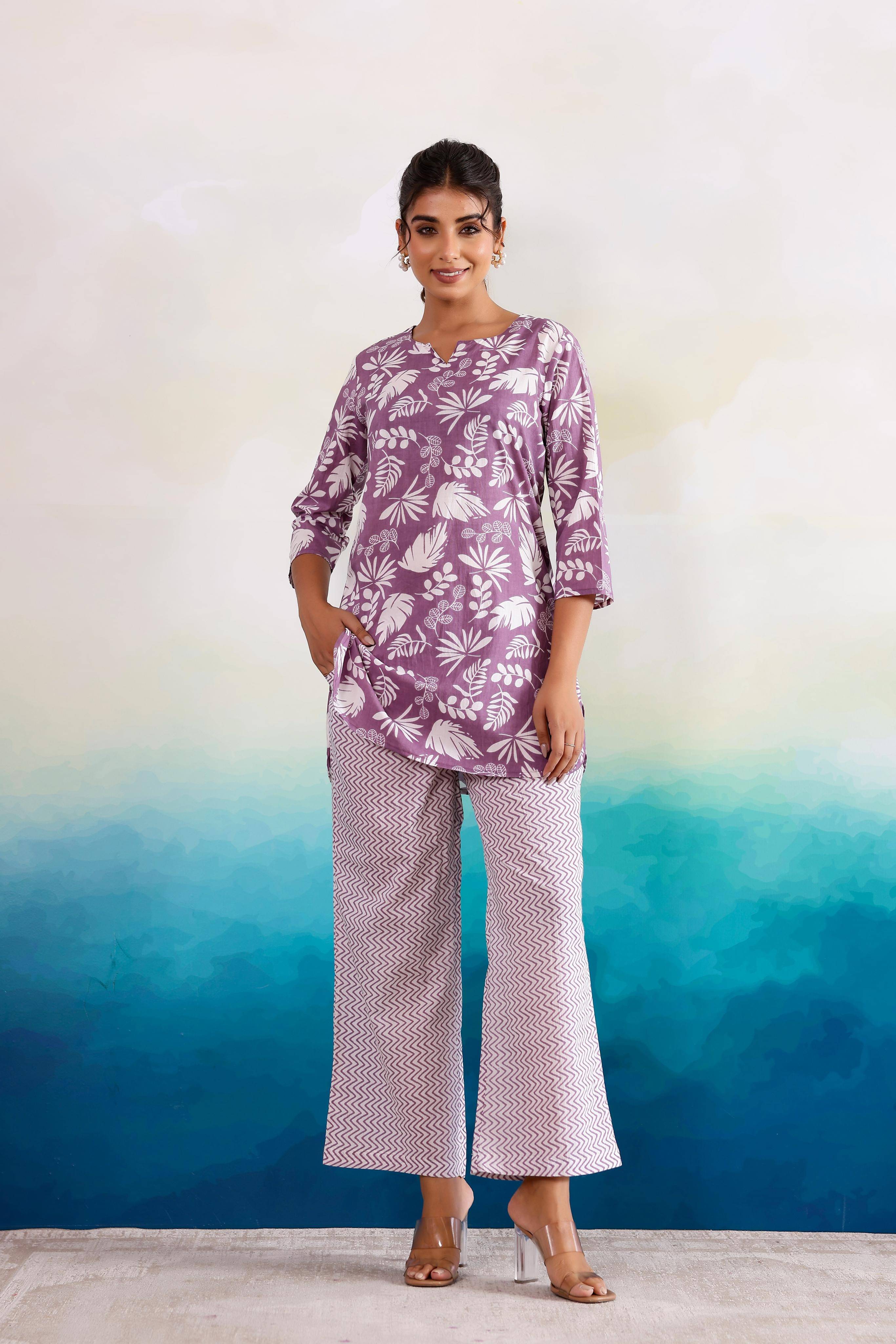     			Label Flavia Women Printed Kurta With Palazzos Co-Ord Set ( Multicolor )