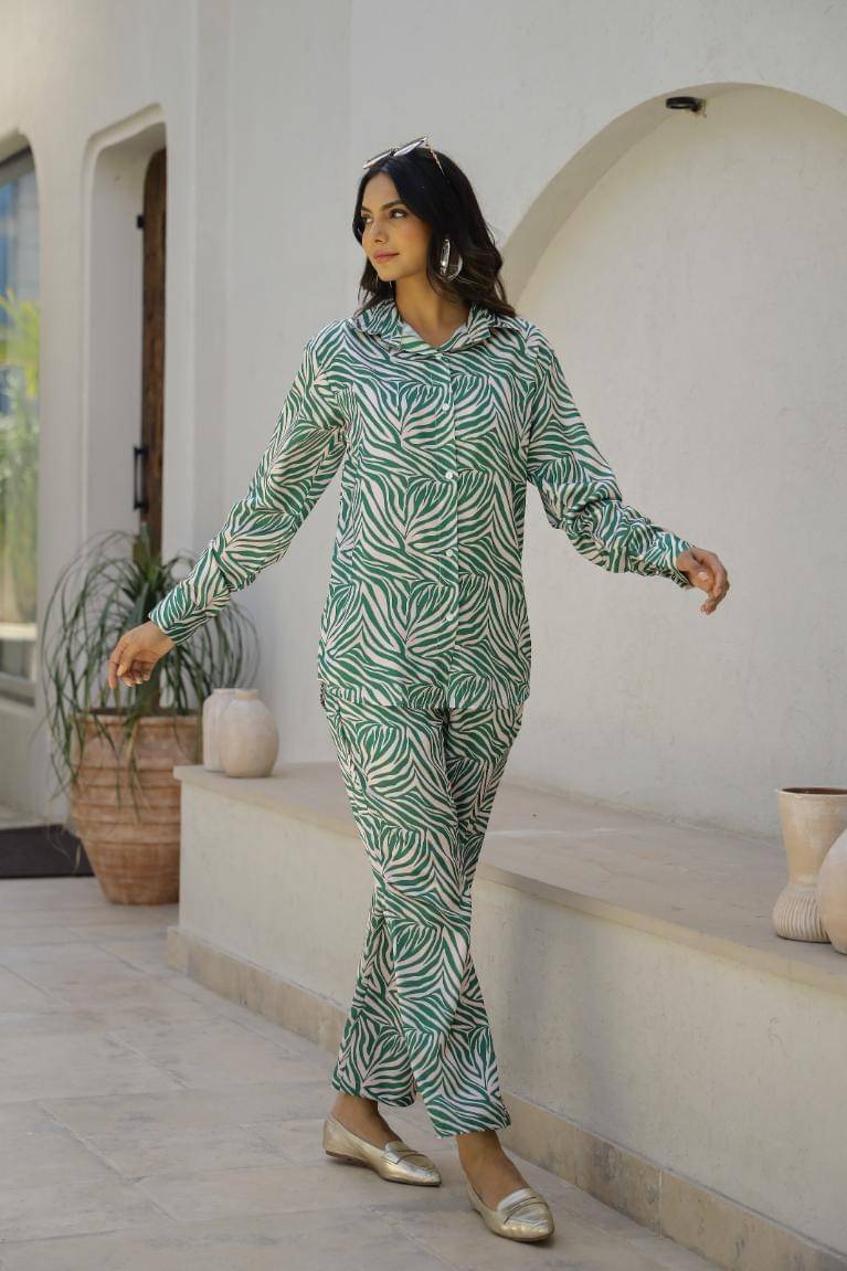     			Label Flavia Women Printed Shirt With Trousers Co-Ord Set ( Multicolor )