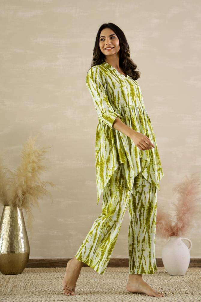     			Label Flavia Women Printed Tunic With Trousers Co-Ord Set ( Multicolor )