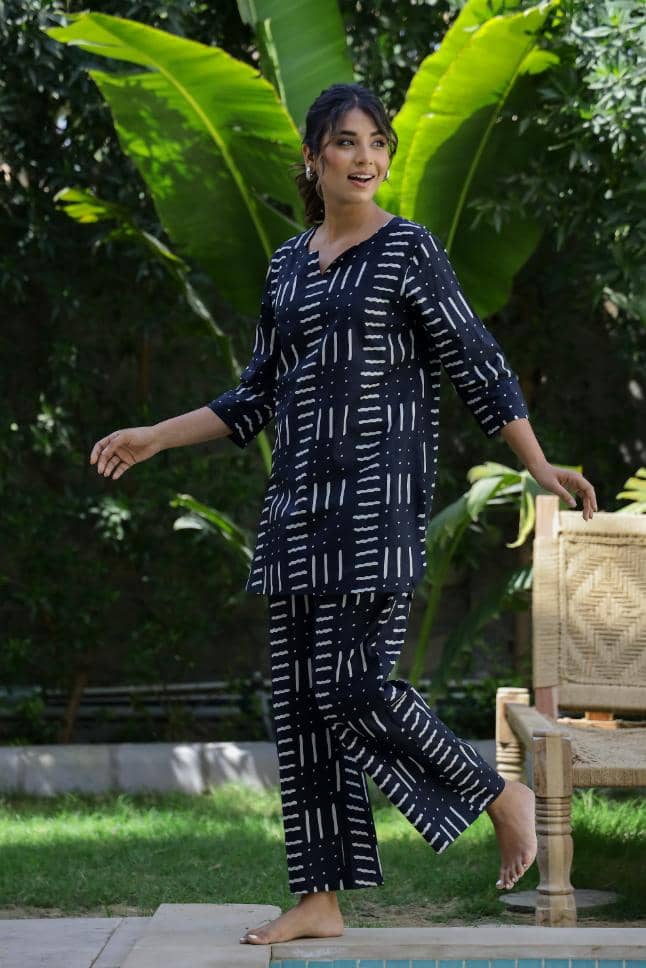 Label Flavia Women Printed Tunic With Trousers Co-Ord Set ( Multicolor )