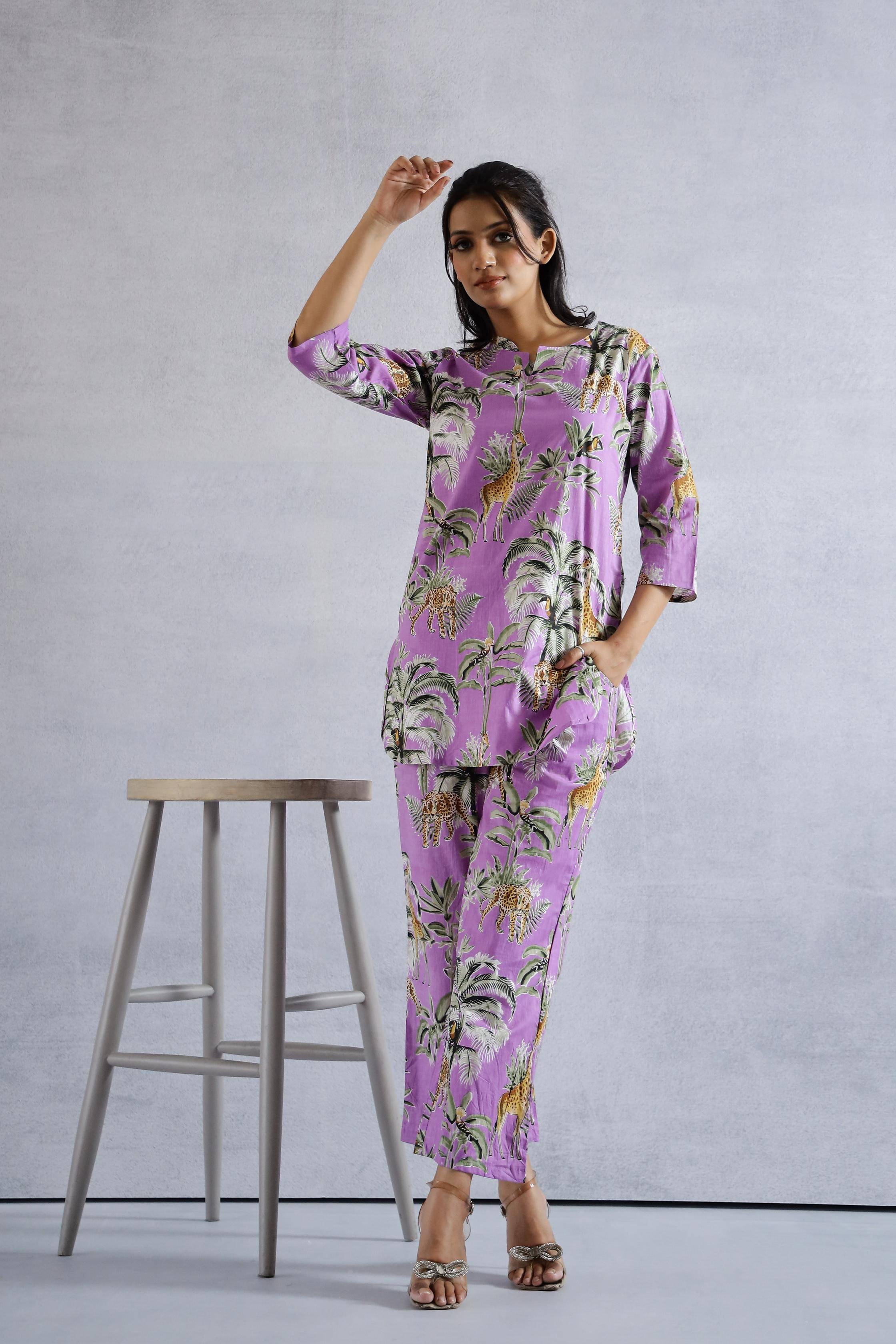     			Label Flavia Women Printed Tunic With Trousers Co-Ord Set ( Multicolor )