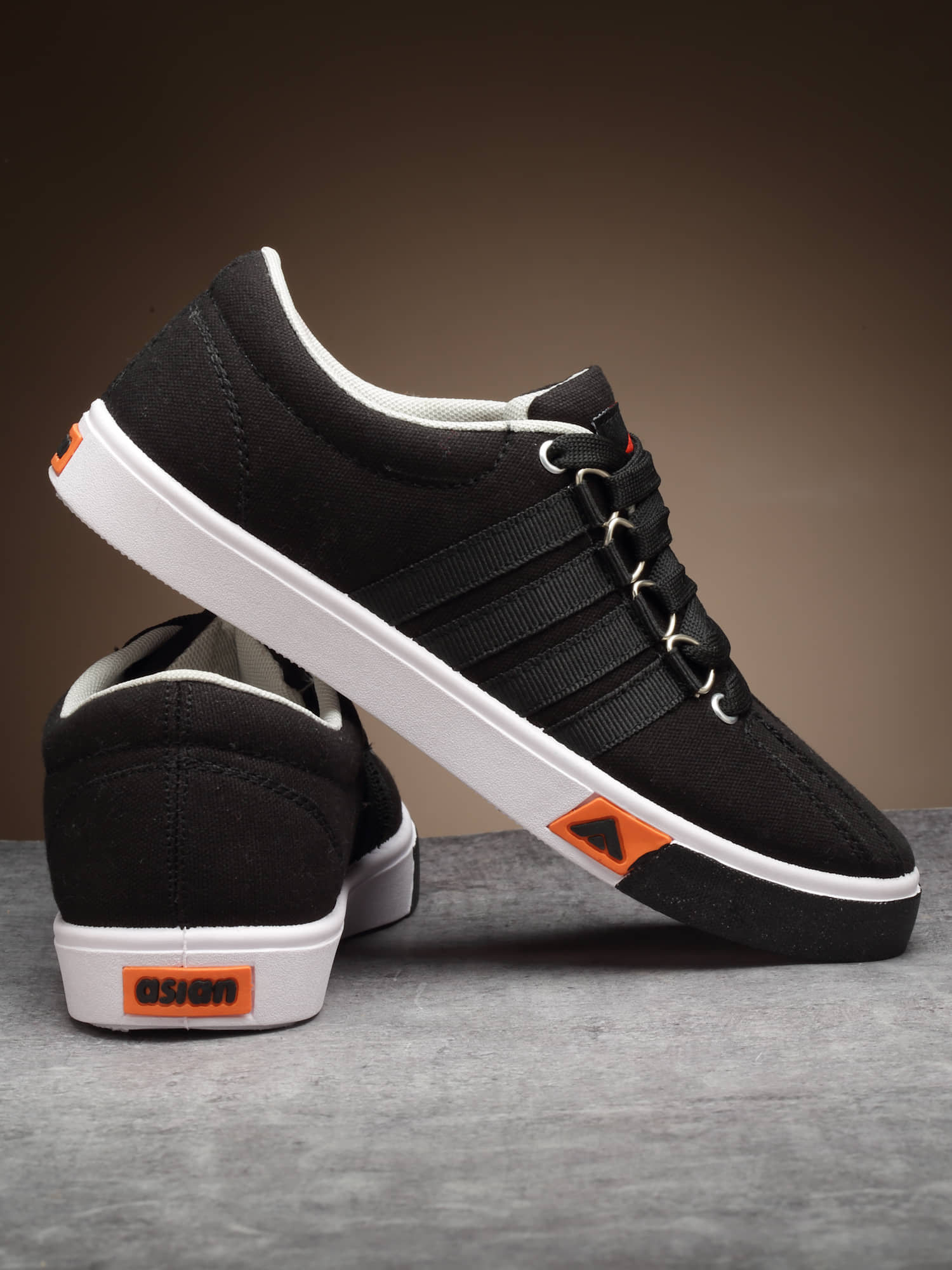 Sparx SM 9041 Red Men's Outdoor Shoes