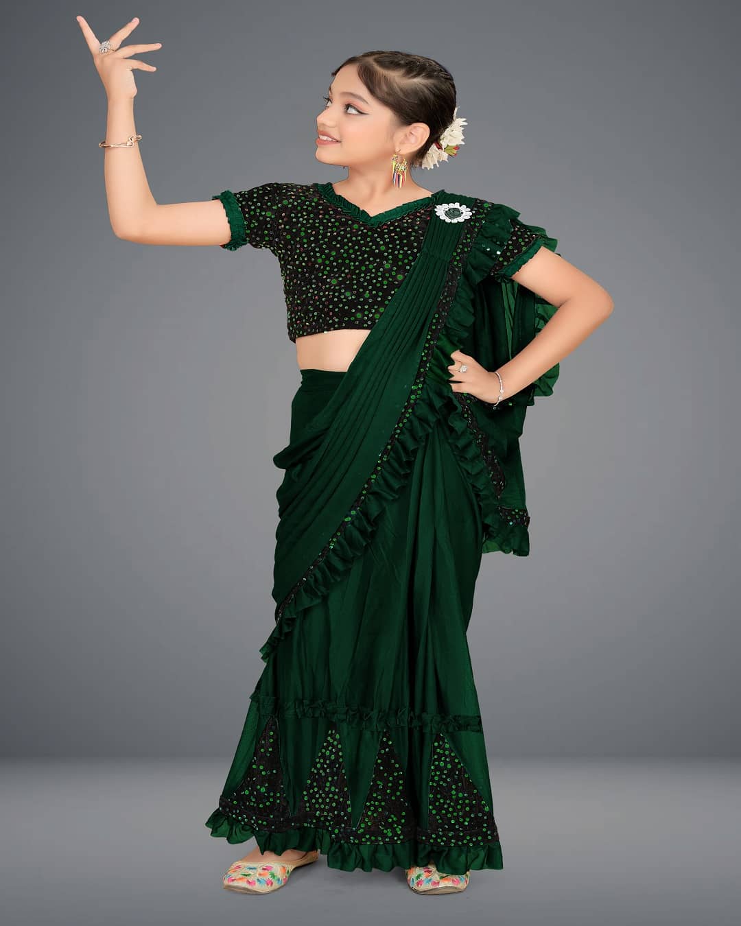 HARPITA Lycra Saree For Girls ( Green , Pack of 1 )