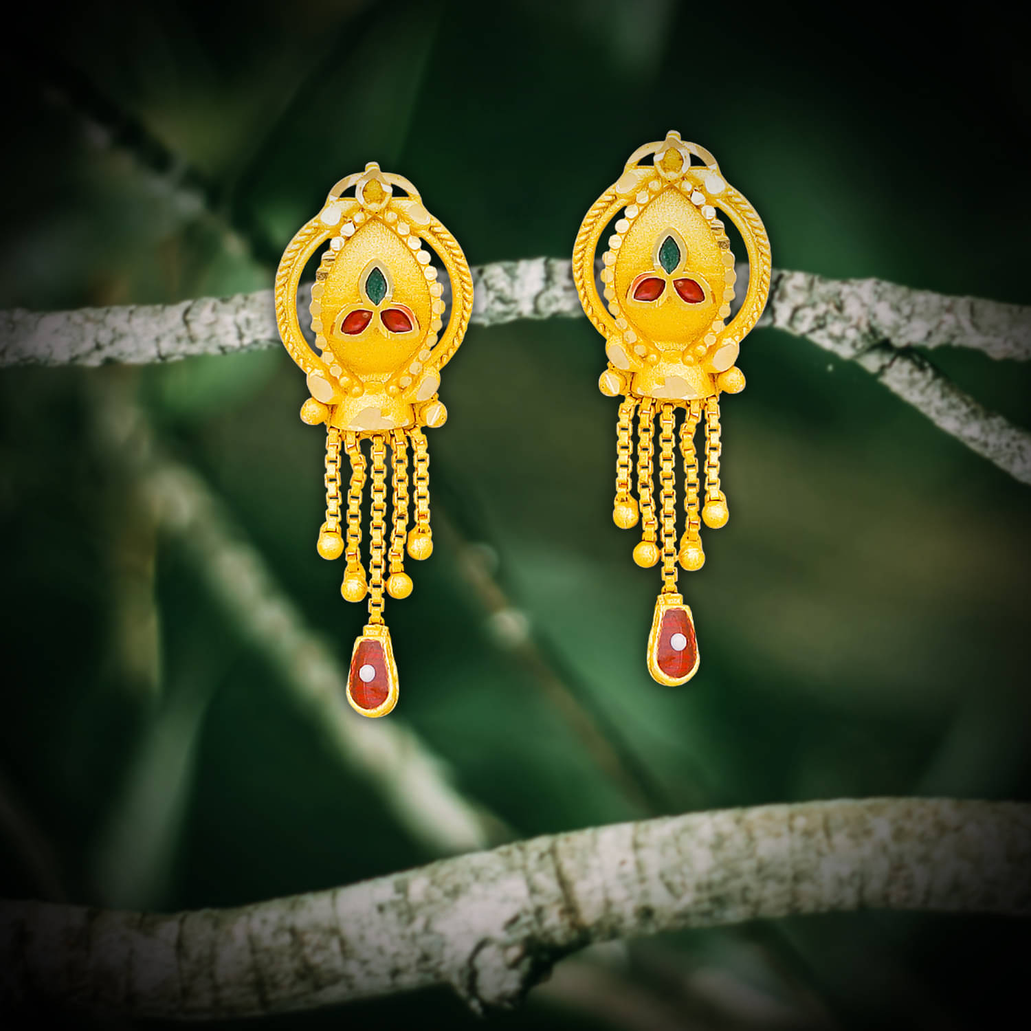     			Drashti Collection Golden Stud Earrings ( Pack of 1 )