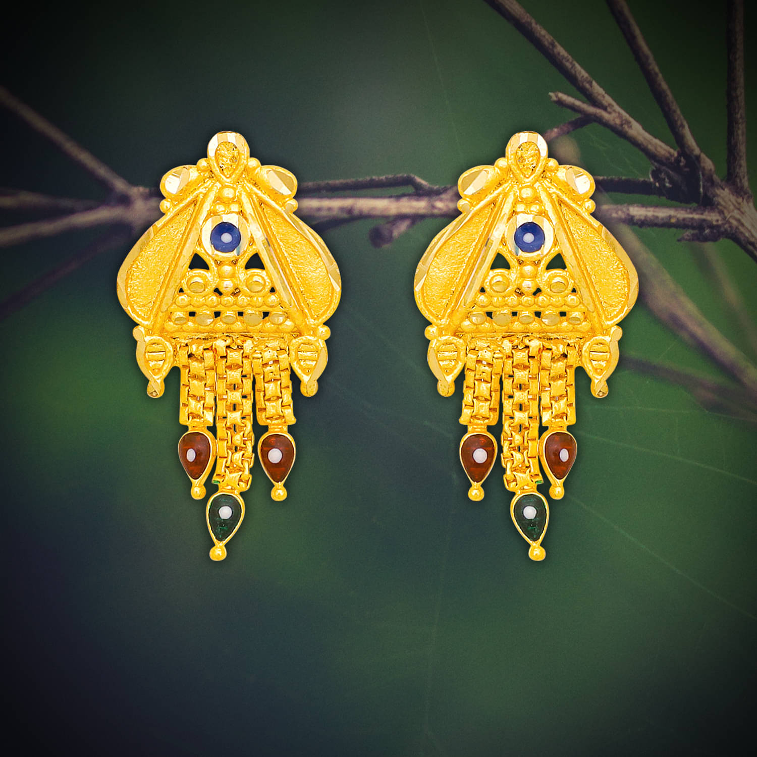     			Drashti Collection Golden Stud Earrings ( Pack of 1 )