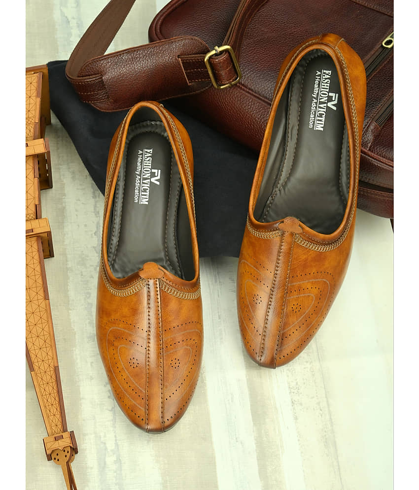 Fashion Victim Brown Men's Jutti - Ethnic Shoes | Buy online on ZillyBuy